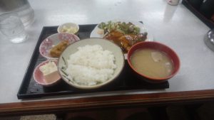 ゆたか食堂サバの味噌煮定食