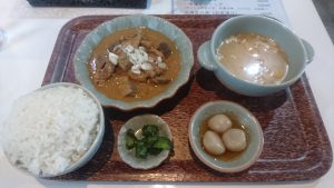 ナニコレ食堂モツ煮定食